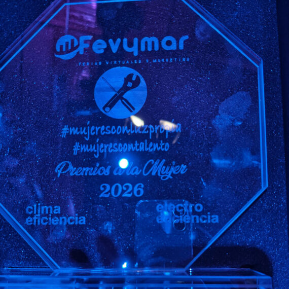 Premio a la organizacion comprometida con la mujer 06